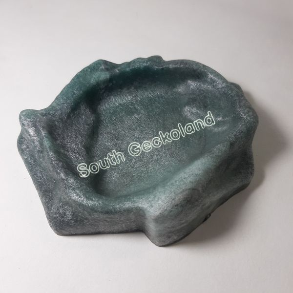 Напувалка-годівниця XS для рептилій Zoo Med Repti Rock Water Dish зелена 715X-BV-737 фото